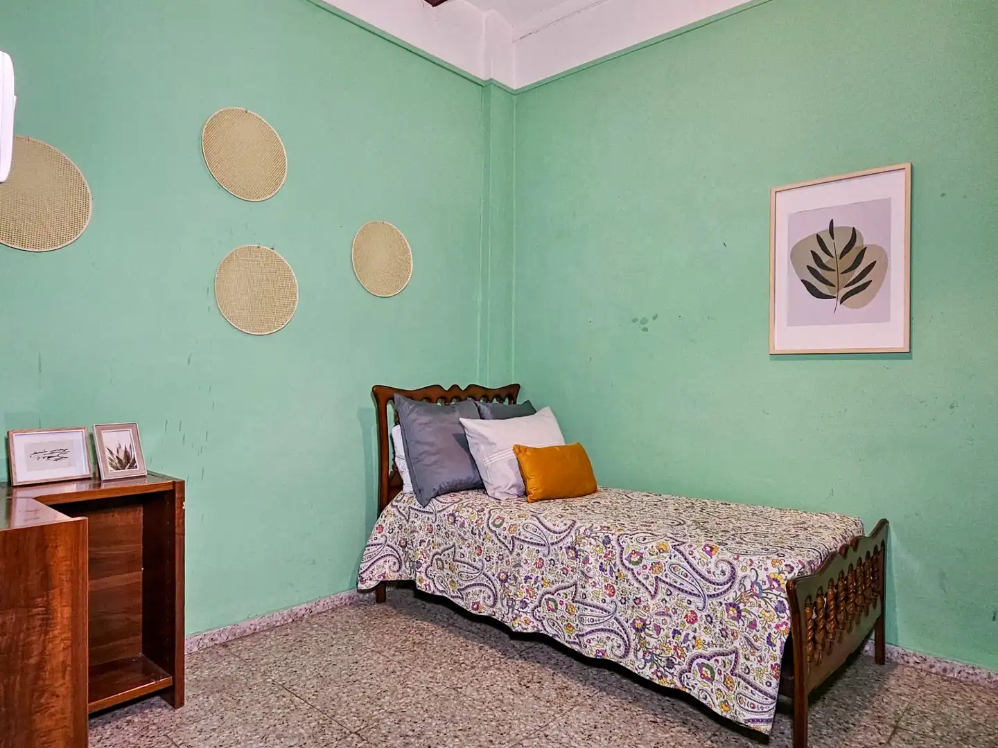 Habitación de Local en venta en Ròtova con Aire acondicionado y Amueblado