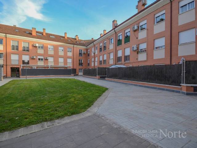 Piso en Venta en Calle Julia Castro en Ajalvir