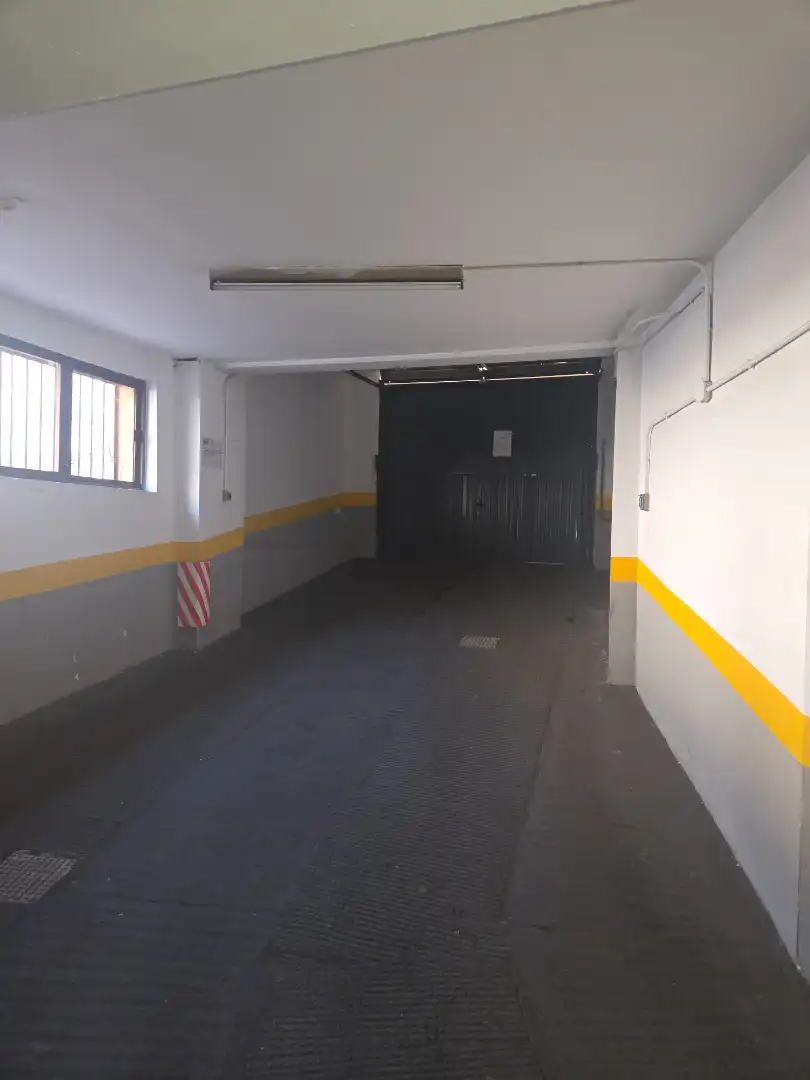 Parking of Flat for rent in Badajoz  with Air Conditioner, Heating and Terrace