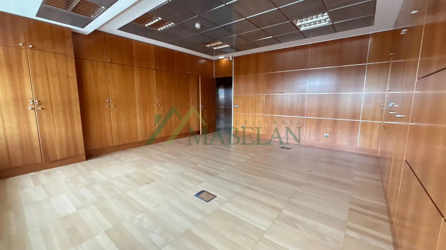 Oficina con ascensor en venta en El Pinar - Punta Galea, imagen 31