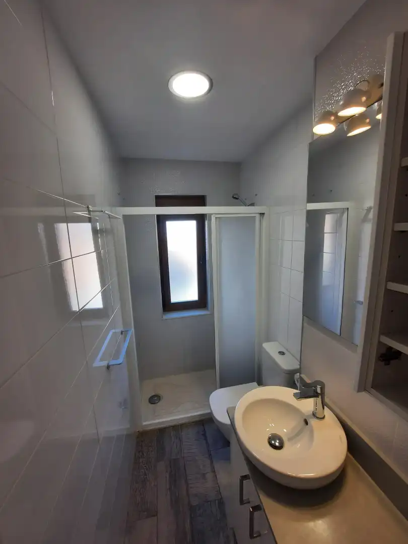 Baño de Piso en venta en Gijón  con Amueblado