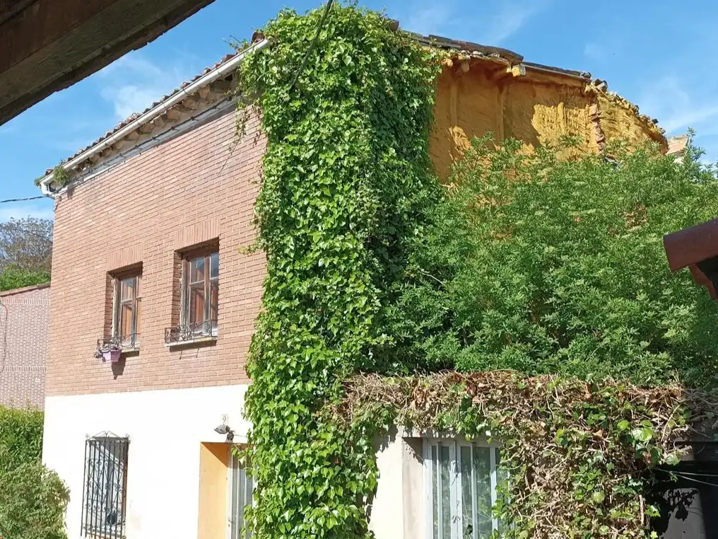 Vista exterior de Finca rústica en venda en Villafranca Montes de Oca