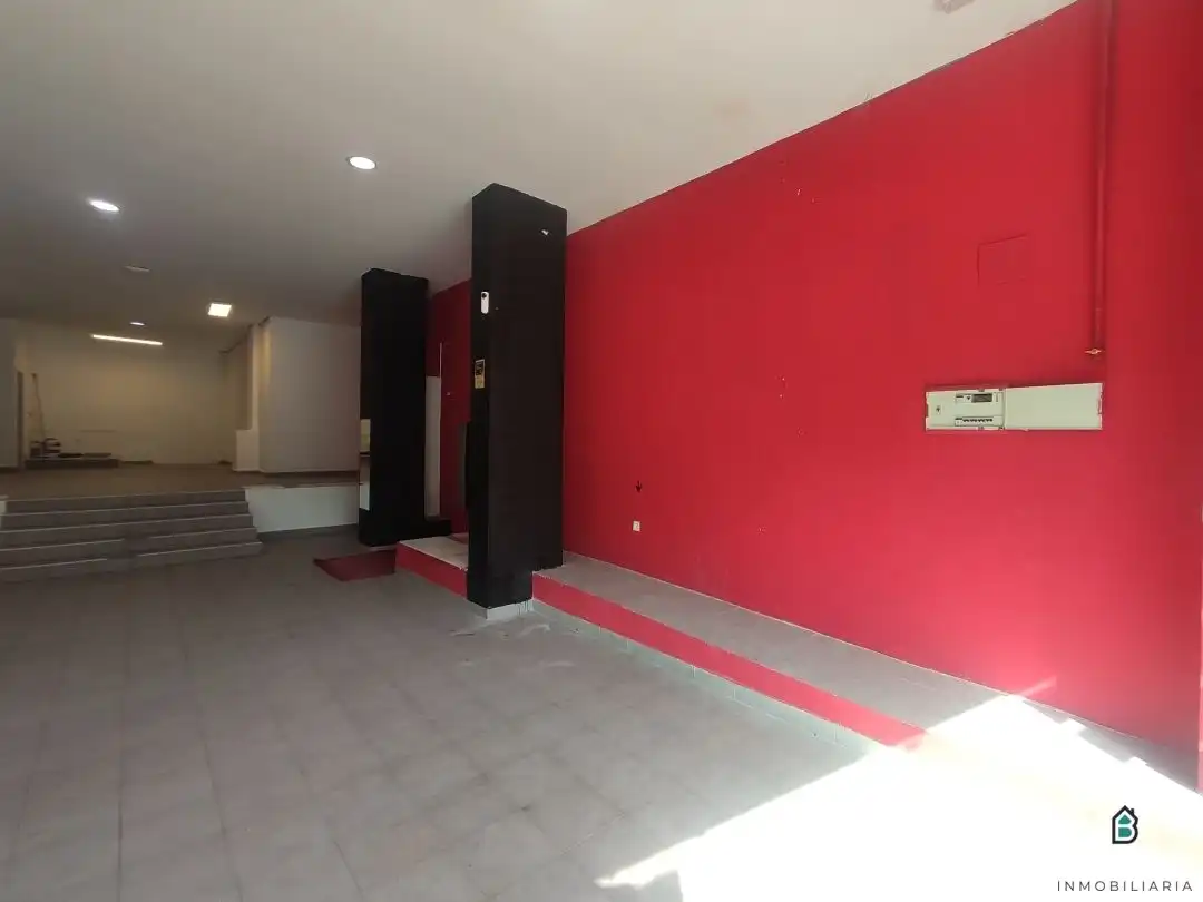 Local comercial en venda a Ibaiondo, imagen 3