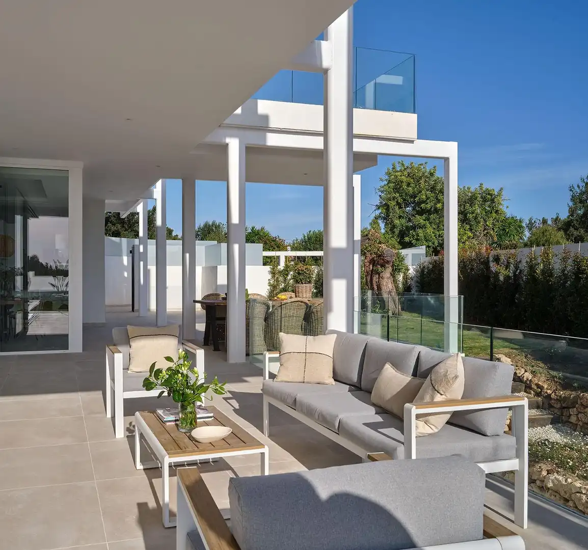 Terrassa de Casa o xalet en venda en Marbella amb Aire condicionat, Calefacció i Jardí privat