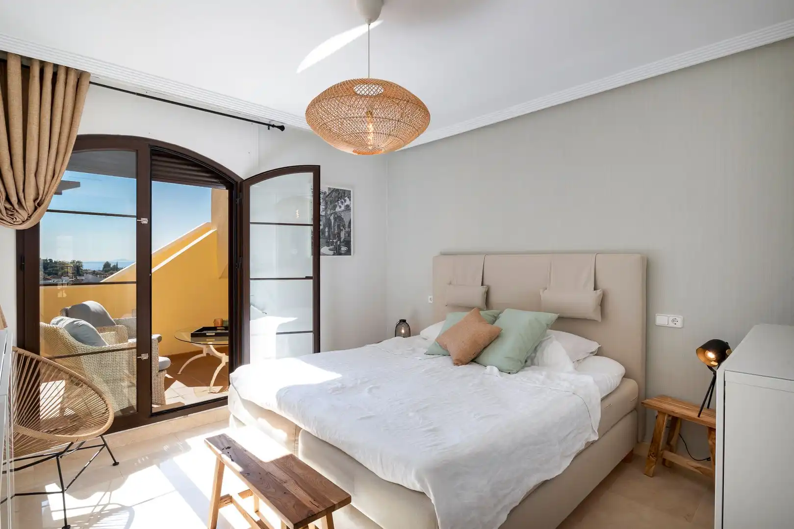 Schlafzimmer von Maisonette zur Miete in Benahavís mit Klimaanlage, Heizung und Privatgarten