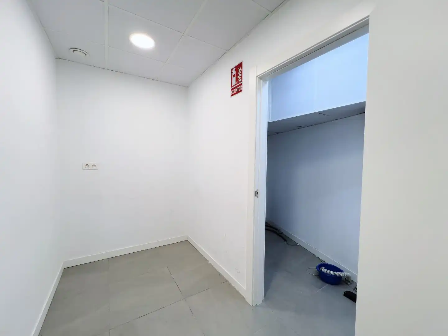 Local de alquiler en Los Palacios y Villafranca con Aire acondicionado
