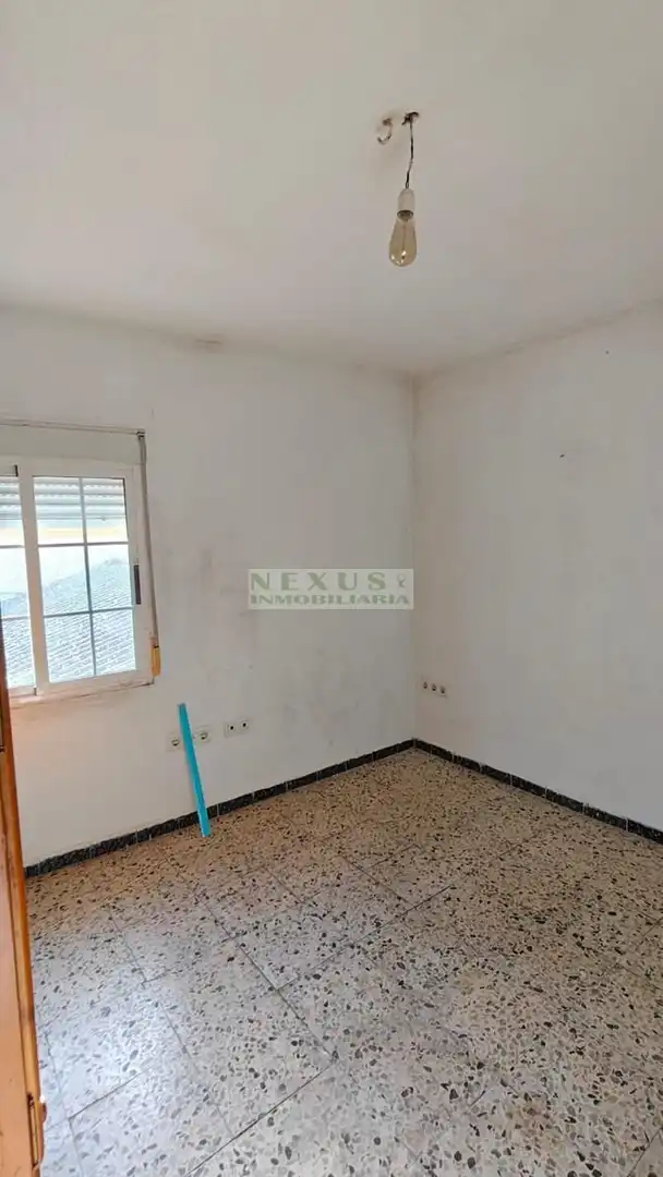 Schlafzimmer von Einfamilien-Reihenhaus zum Verkauf in Cáceres