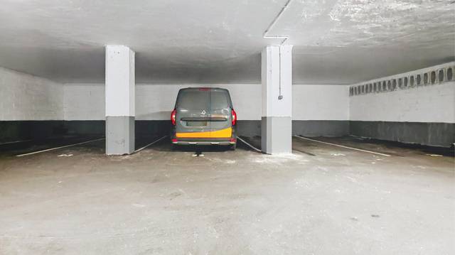 Garaje en Venta en Nuevos Roces