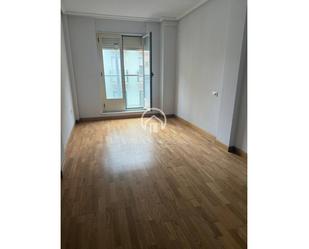 Exterior view of Flat for sale in Salamanca Capital  with Heating