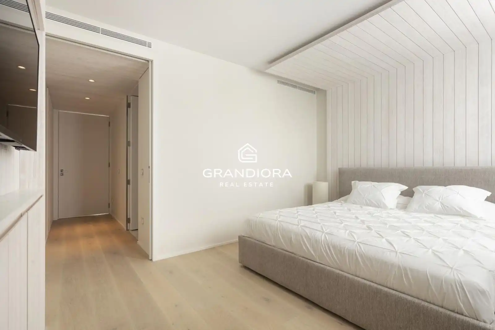 Habitación de Ático en venta en Barcelona con Terraza, Amueblado y Alarma