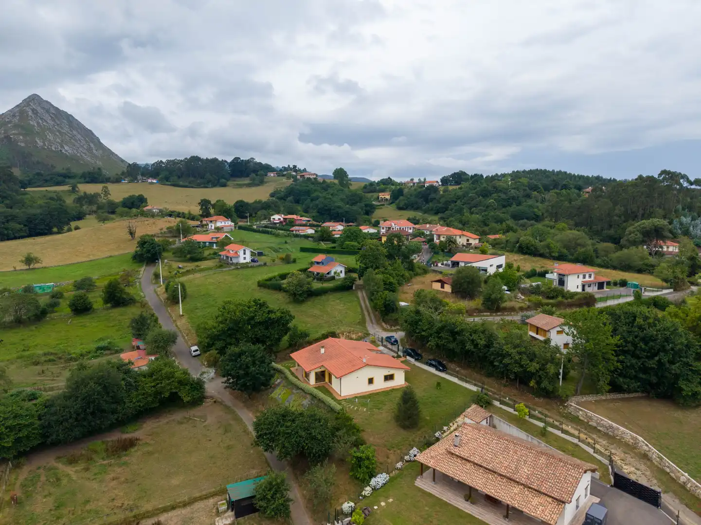 Casa o xalet en venda en Ribadesella amb Calefacció, Jardí privat i Terrassa