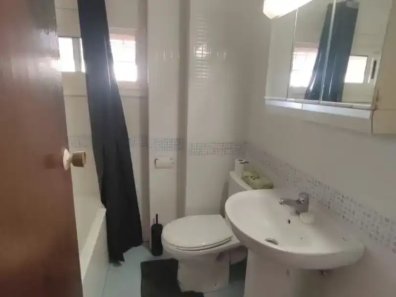Badezimmer von Wohnung zur Miete in Argamasilla de Alba mit Möbliert