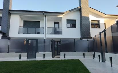 Exterior view of Single-family semi-detached for sale in Grijota  with Heating, Terrace and Storage room