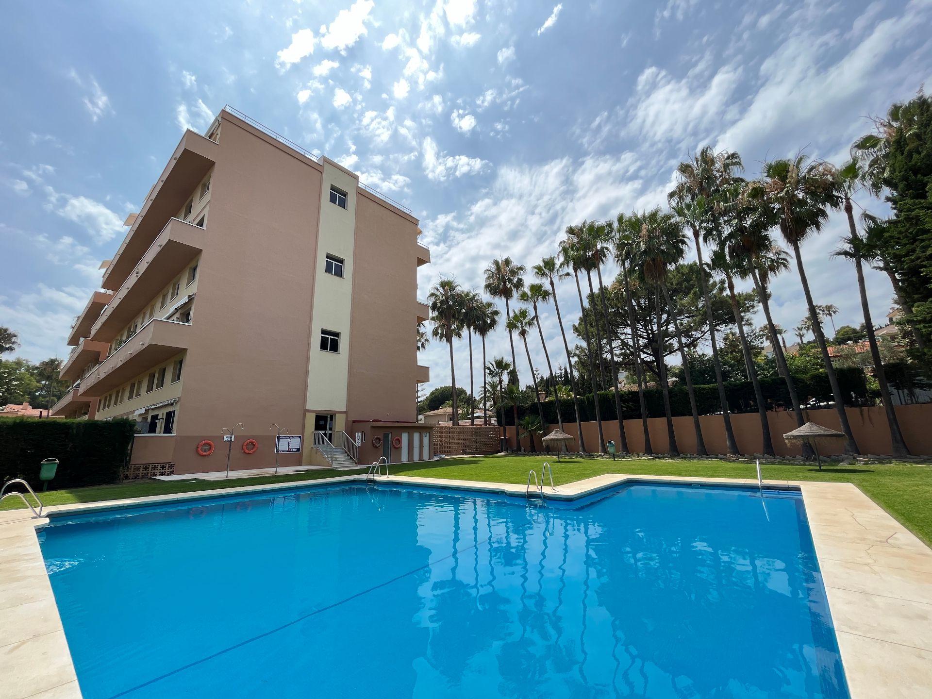 Swimming pool of Duplex for sale in Marbella  with Terrace, Storage room and Furnished