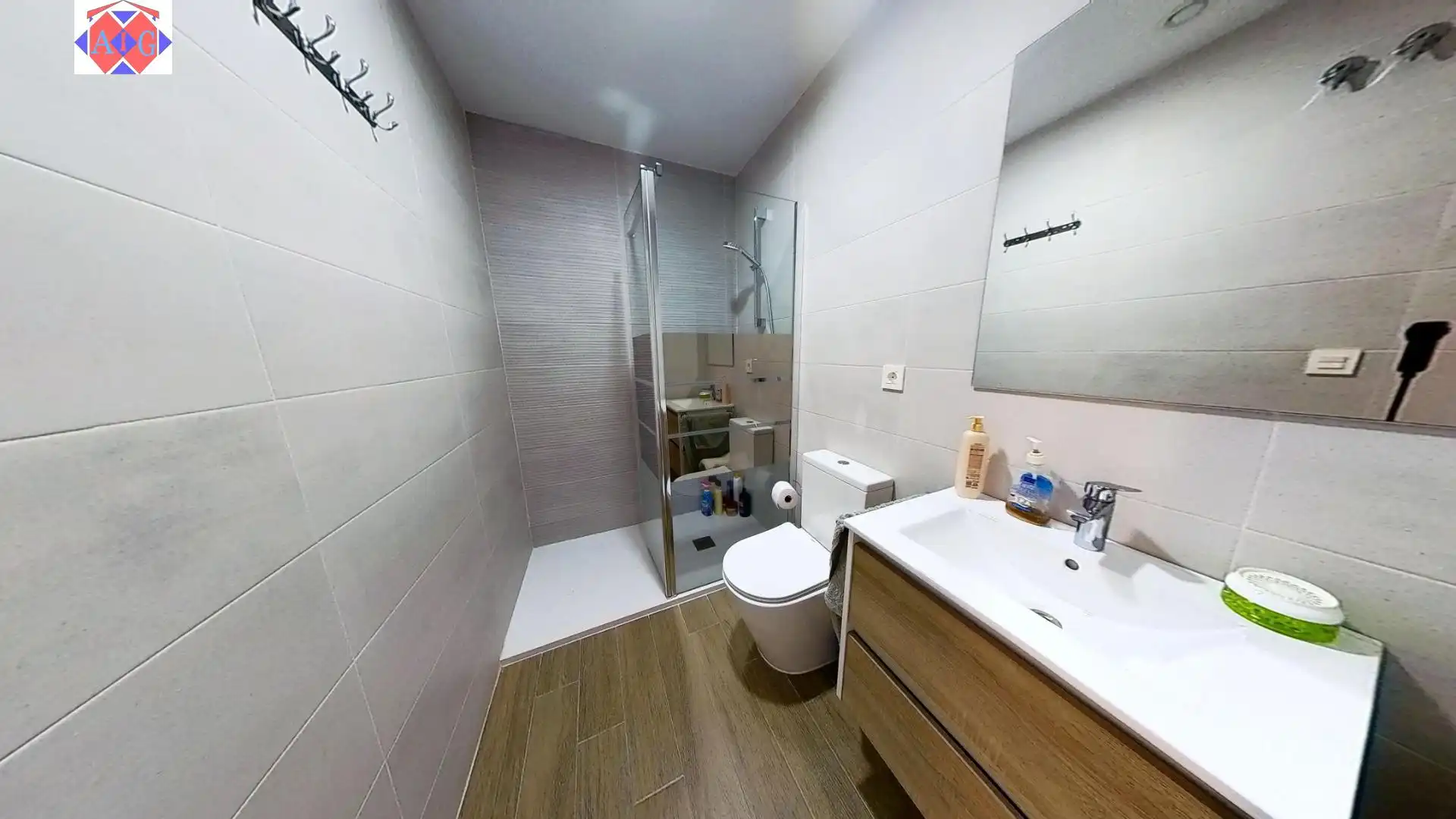 Baño de Piso en venta en Gualchos con Aire acondicionado, Calefacción y Terraza