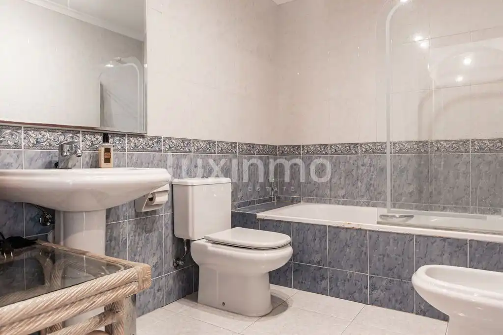 Bathroom of Flat for rent in Cumbre del Sol