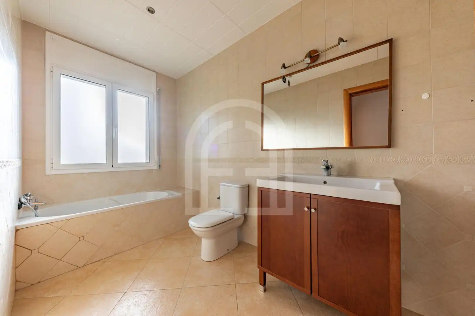 Baño de Casa o chalet en venta en Lliçà d'Amunt con Jardín privado, Terraza y Piscina