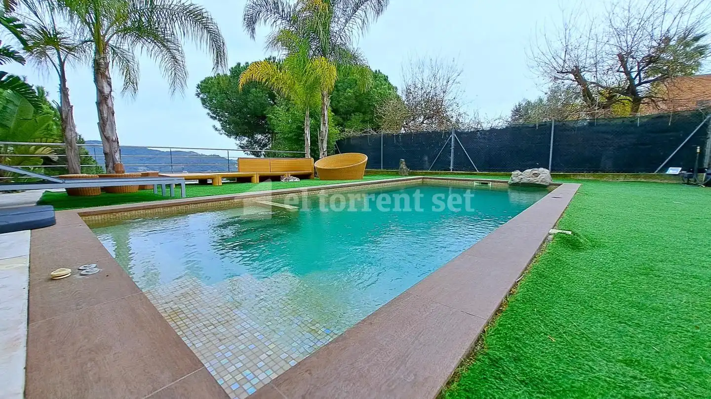 Piscina de Casa o chalet en venta en Argentona con Aire acondicionado, Calefacción y Jardín privado