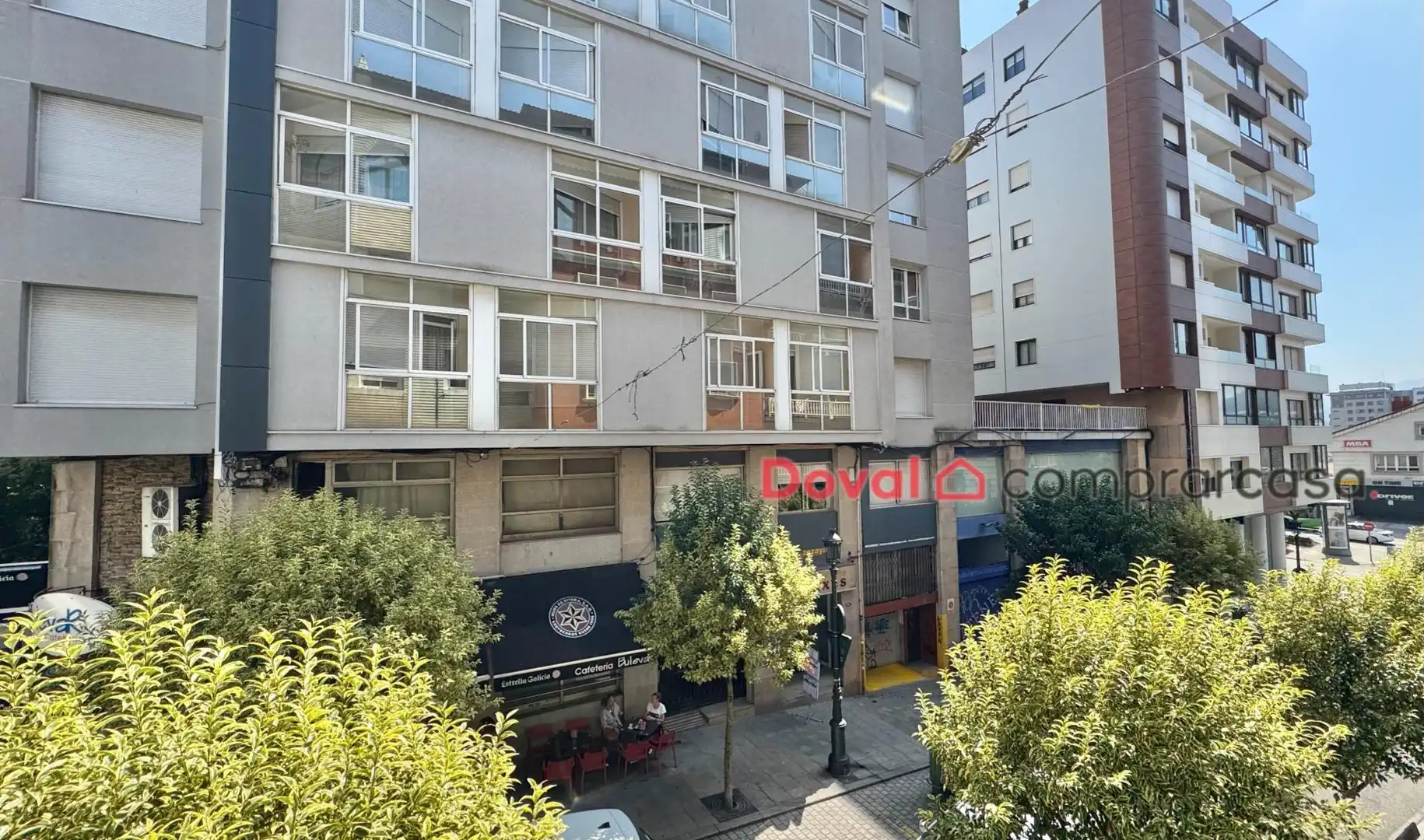 Vista exterior de Piso de alquiler en Vigo  con Calefacción y Amueblado