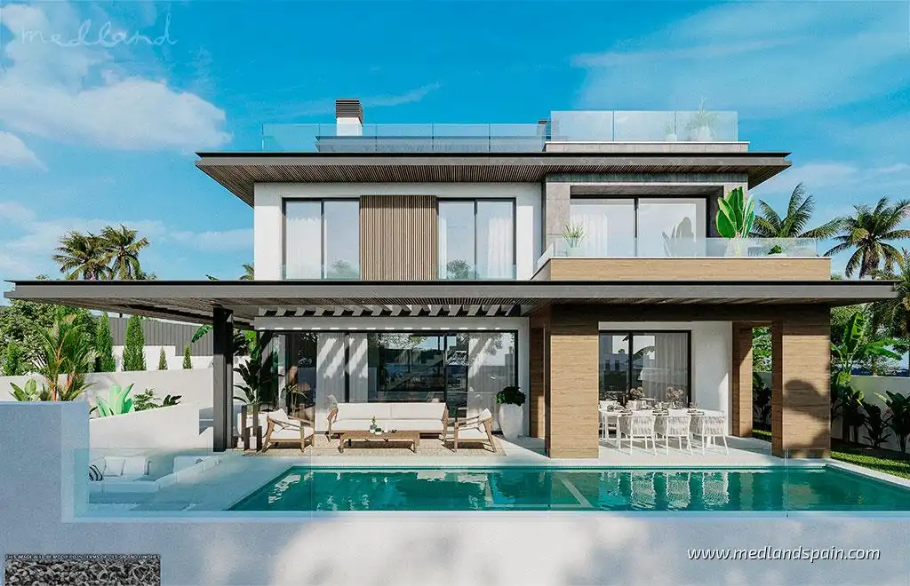 Chalet con piscina en venta en Riviera del Sol