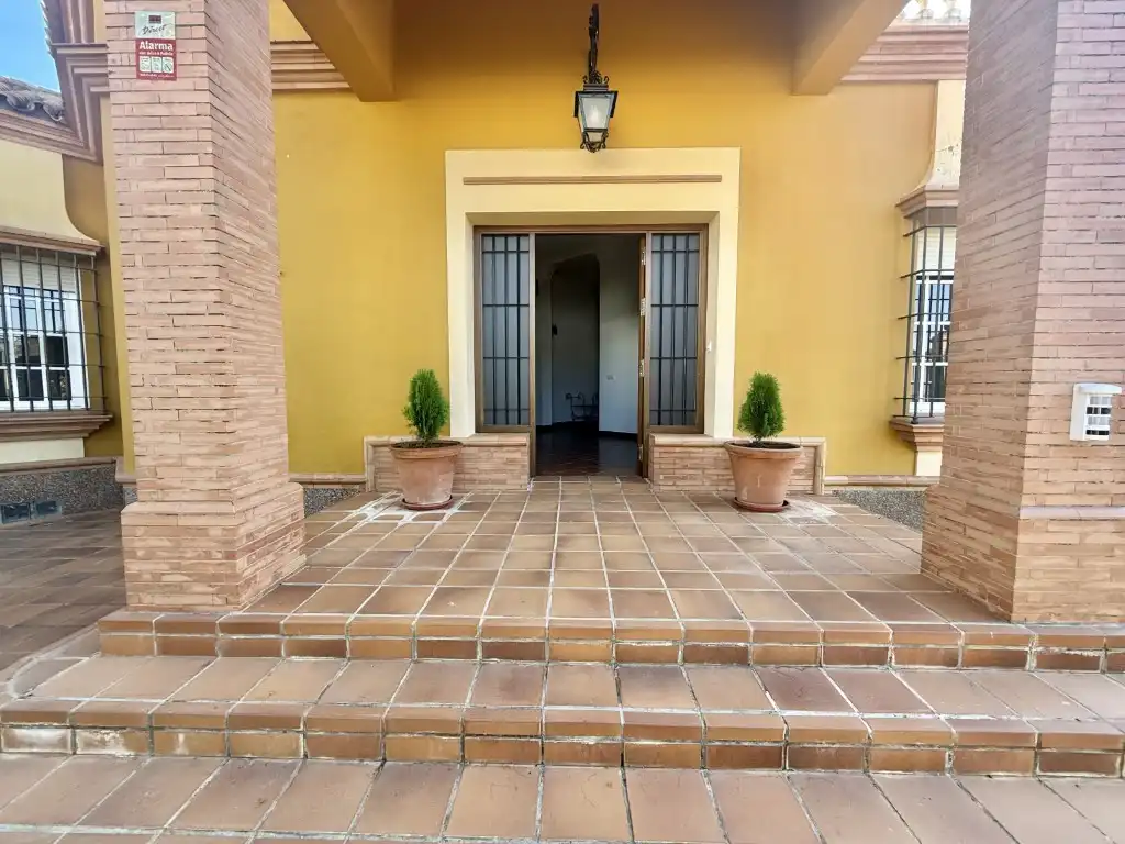 Casa o chalet en venta en Mairena del Alcor con Amueblado y Balcón