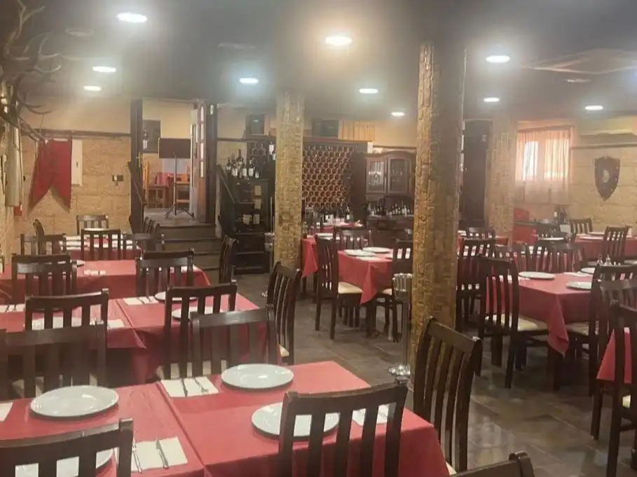 Local comercial en venta en Calle Ducado de Medina 3, imagen 3