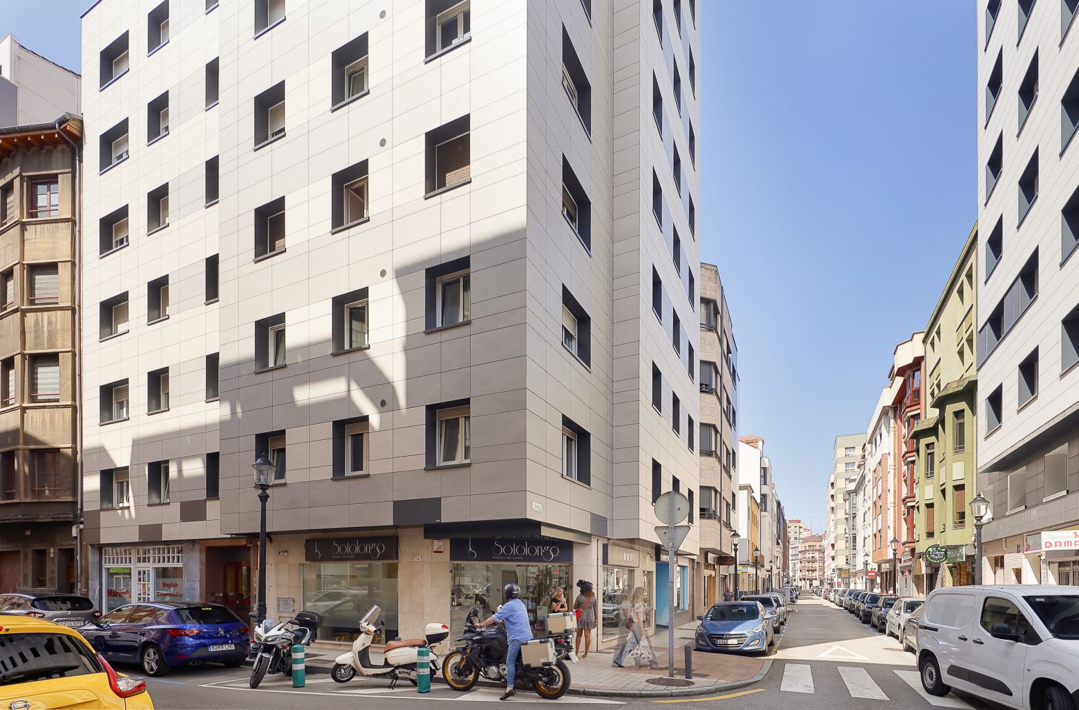 Vista exterior de Piso en venta en Gijón  con Calefacción y Parquet