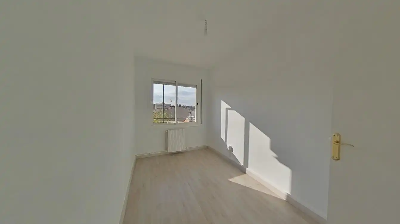 Bedroom of Flat for sale in Sabadell  with Heating