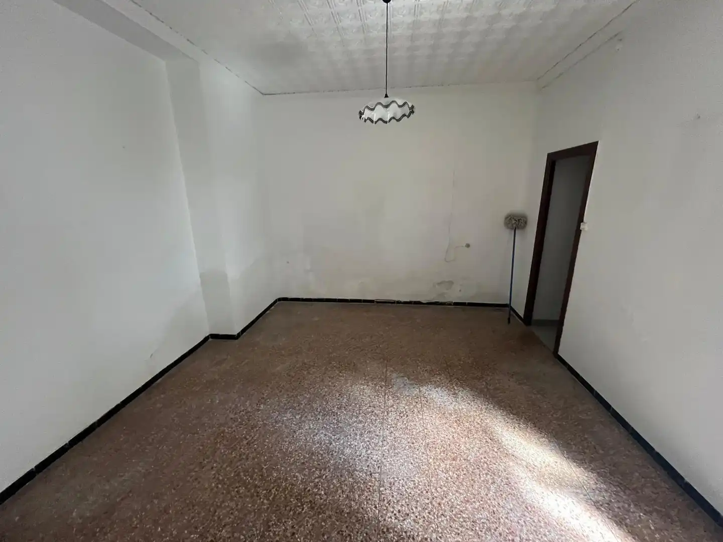 Planta baixa en venda a Almansa