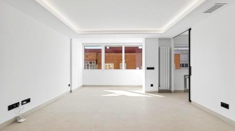 Foto 2 de Piso en venta en C. Marqués de la Valdavia, Palos de Moguer,  Madrid Capital