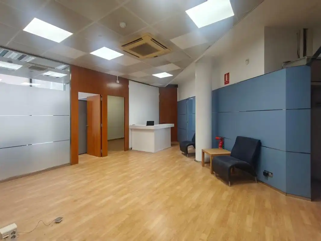 Gewerbefläche zum Verkauf in Carrer de Llull, imagen 18