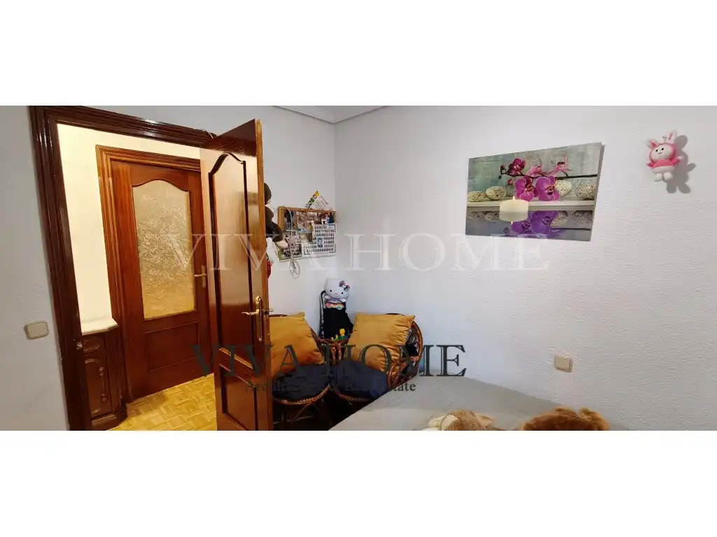 Flat with lift for sale in Calle Arcos De Jalon, imagen 9