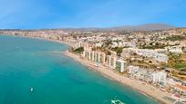 Vista exterior de Àtic en venda en Fuengirola