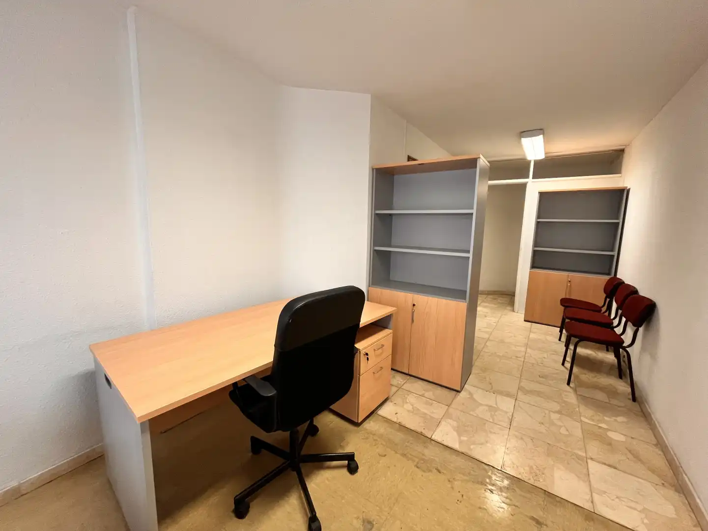 Oficina de alquiler en Gijón  con Calefacción