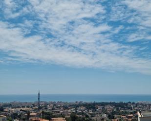Vista exterior de Casa o xalet en venda en Calafell amb Aire condicionat, Calefacció i Jardí privat