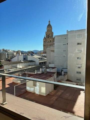 Oficina en Alquiler en La Catedral