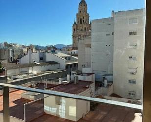 Vista exterior de Oficina de lloguer en  Murcia Capital amb Aire condicionat i Calefacció