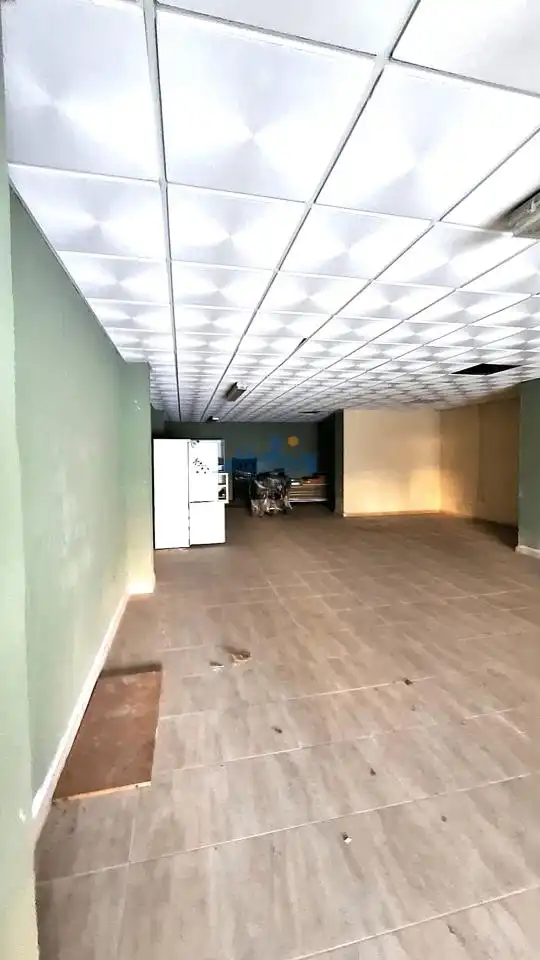 Local comercial de lloguer a calle de Lluís Vives, imagen 9