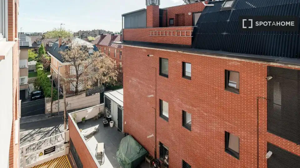 Exterior view of Flat for rent in Madrid  with Air Conditioner, Heating and Furnished