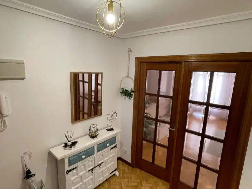 Piso de alquiler en Cuenca con Calefacción, Parquet y Terraza