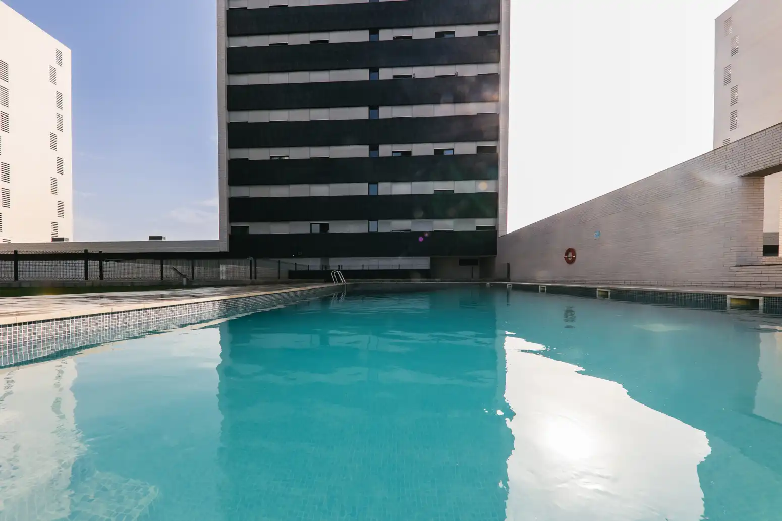 Piscina de Piso en venta en Viladecans con Aire acondicionado, Calefacción y Jardín privado