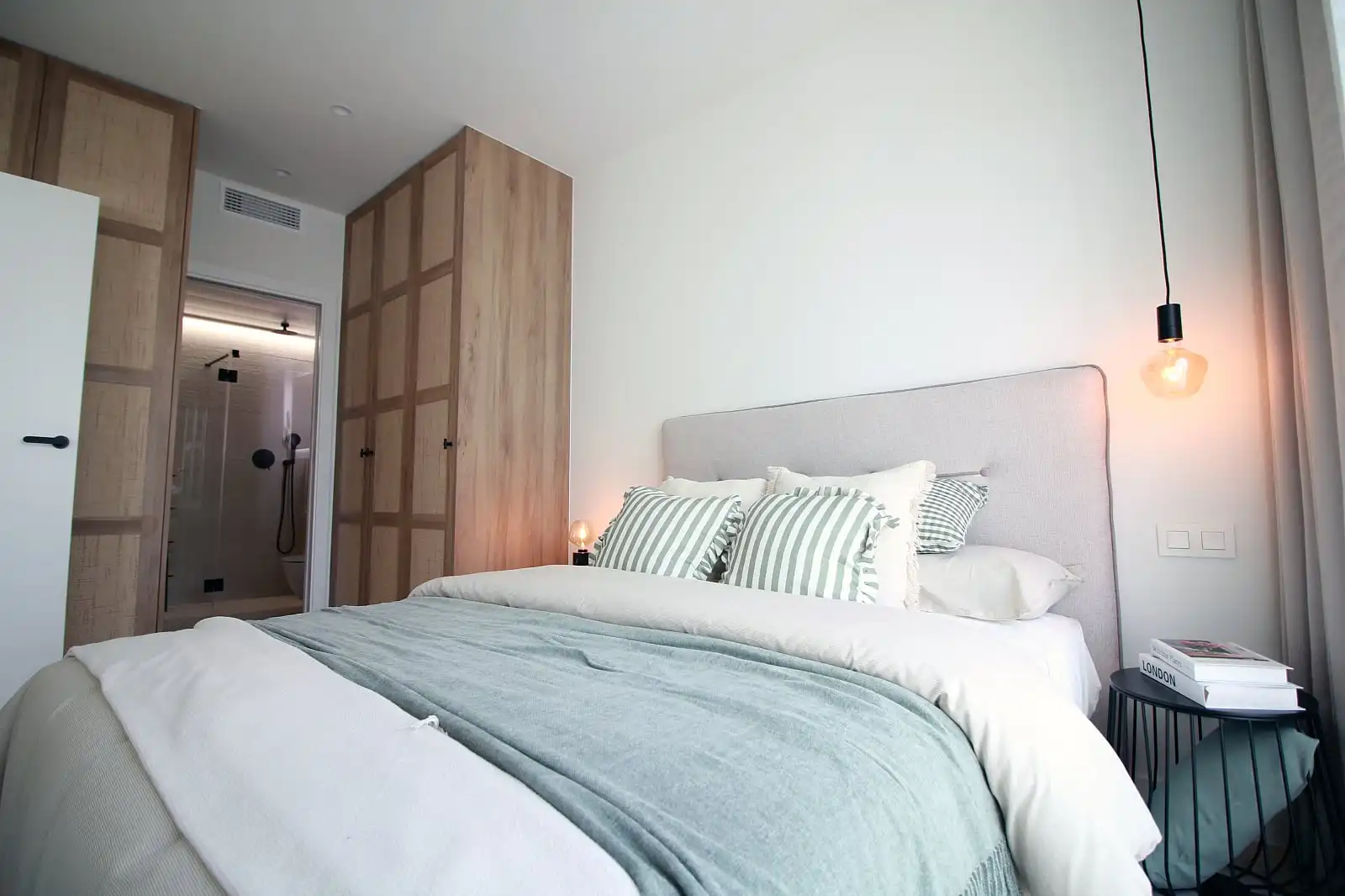 Habitación de Apartamento en venta en Pilar de la Horadada con Aire acondicionado, Jardín privado y Terraza