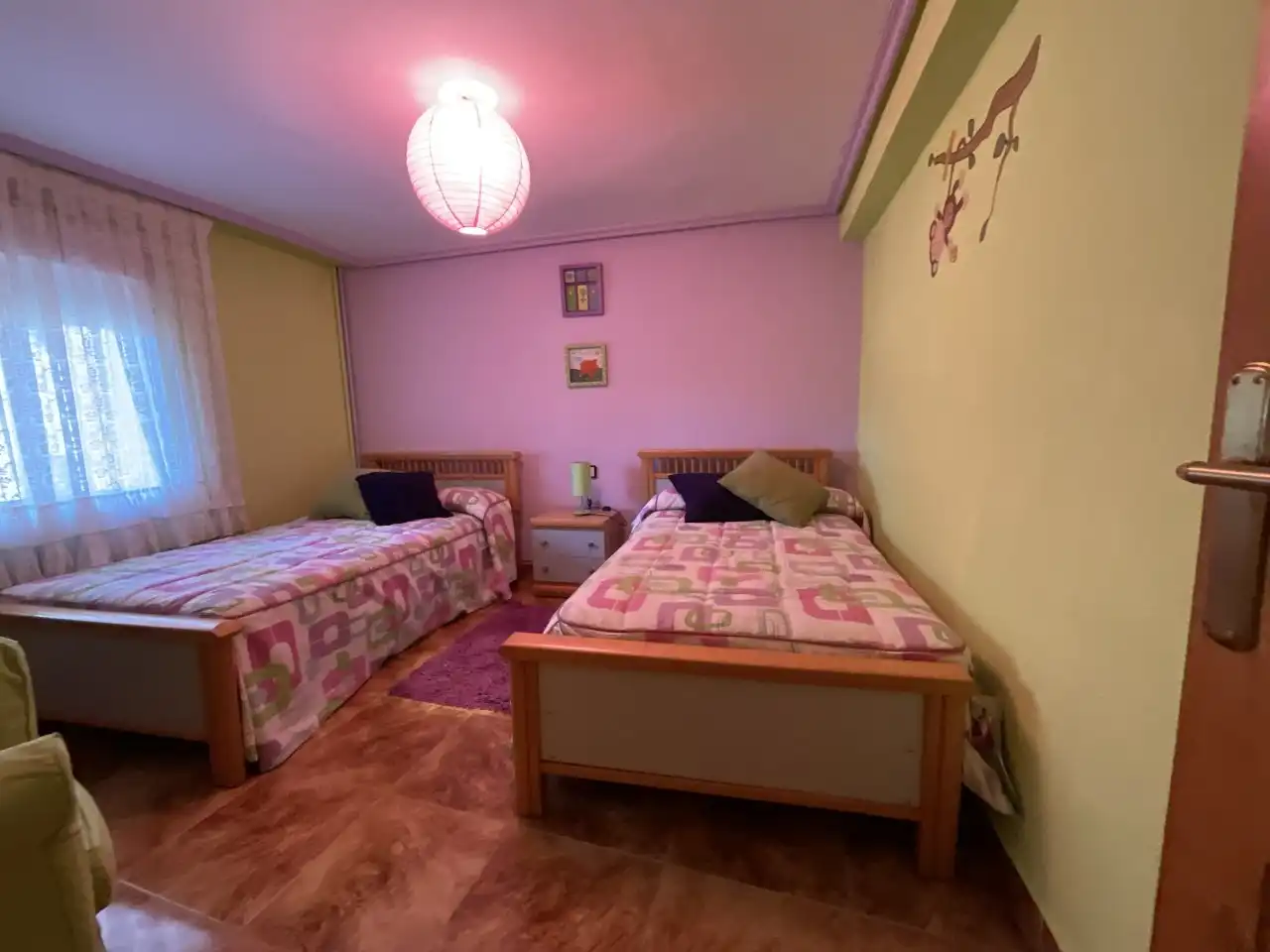 Habitación de Casa o chalet en venta en Bañares con Calefacción, Trastero y Amueblado