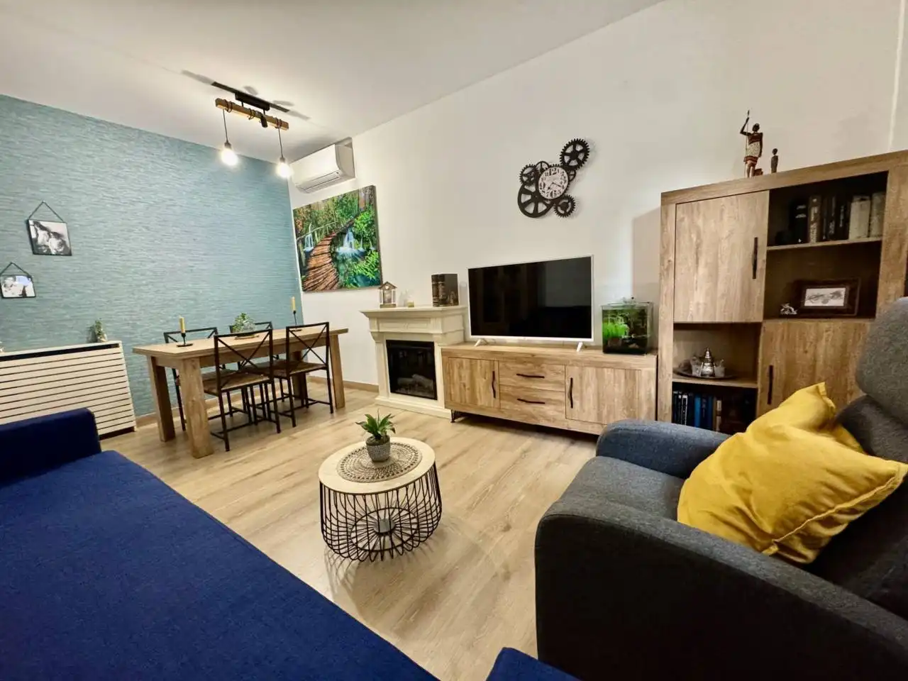 Sala d'estar de Pis en venda en La Roca del Vallès amb Aire condicionat, Calefacció i Jardí privat