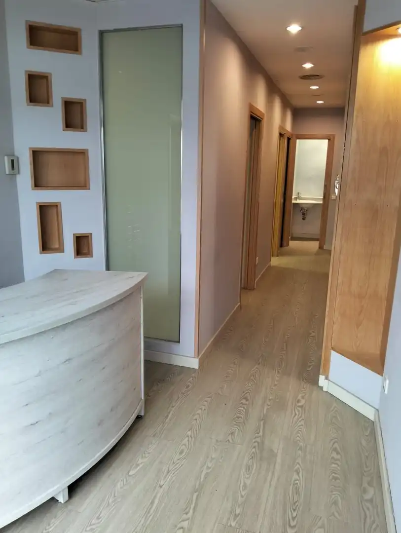 Commercial properties for rent in Girona  with Air Conditioner