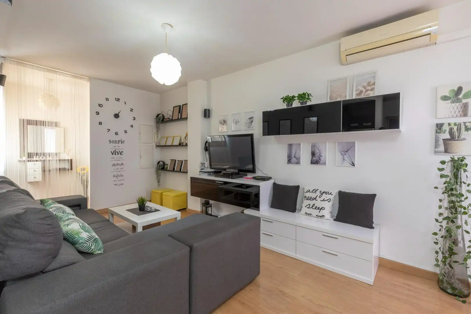 Sala d'estar de Àtic en venda en Alhendín amb Aire condicionat, Terrassa i Traster
