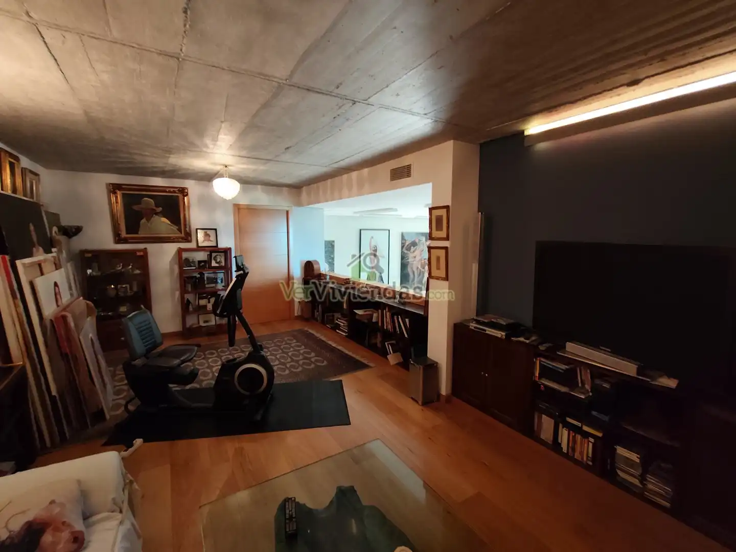 Sala d'estar de Casa o xalet en venda en Sant Cugat del Vallès amb Aire condicionat, Calefacció i Jardí privat