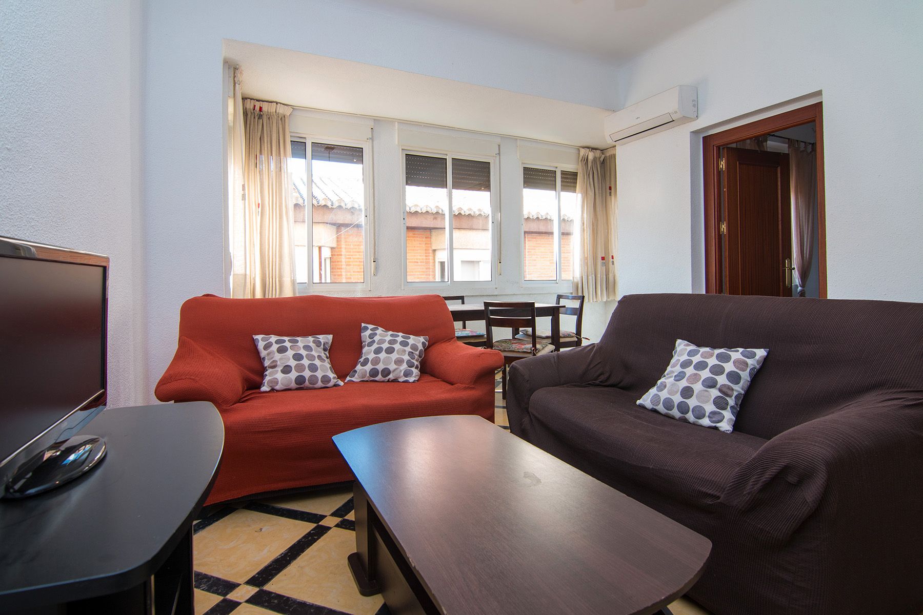 Living room of Flat for sale in  Granada Capital  with Air Conditioner and Furnished