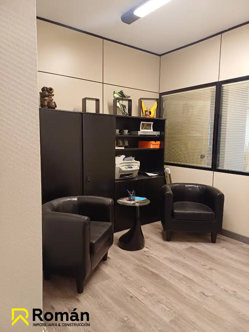 Office for rent in  Pamplona / Iruña  with Heating and Furnished