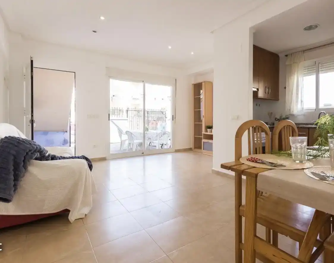Dormitori de Apartament en venda en Santa Pola amb Aire condicionat
